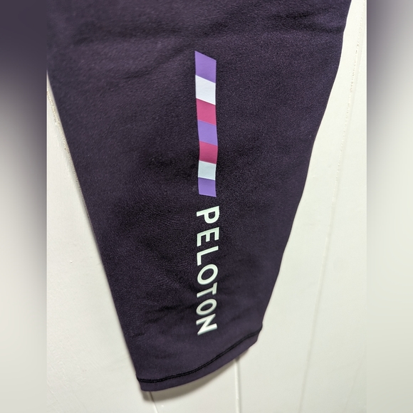 Peloton HO121 Cadet Leggings - Picture 3 of 5